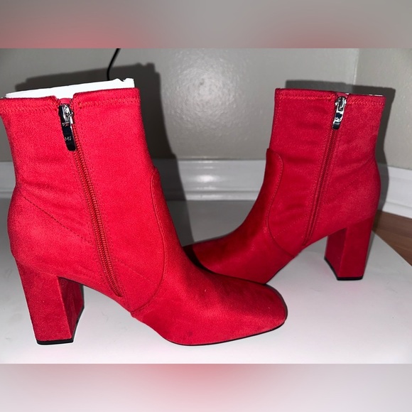 Marc Fisher Red Ankle Boots Sleek Minimalist Design NWOT - Picture 5 of 11